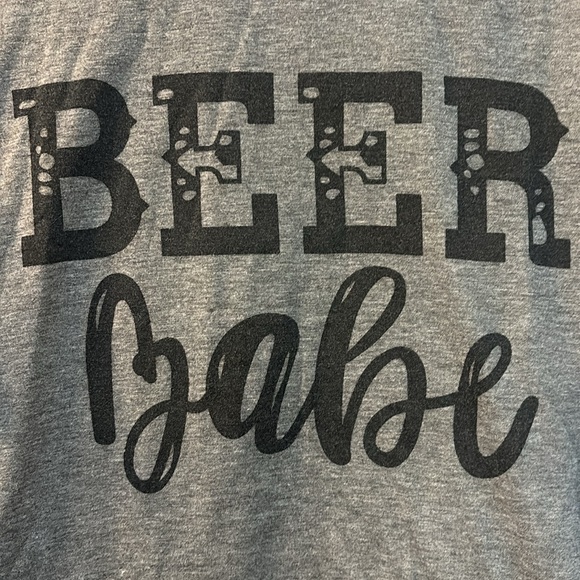 No brand “beer babe” graphic tee size medium - Picture 2 of 4